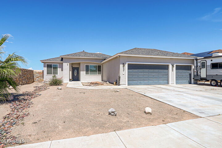Property Photo: 747 Gold Beach Drive TX 79835