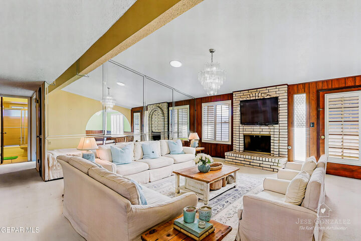 Property Photo: 1703 Robert Wynn Street TX 79936