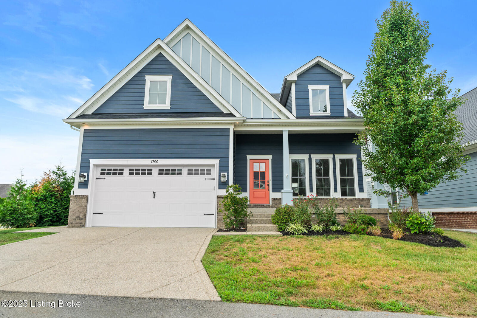 Property Photo: 1700 Anchorage Ct KY 40059