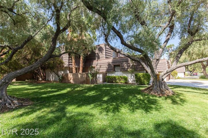 Property Photo: 1125 Vegas Valley Drive NV 89109
