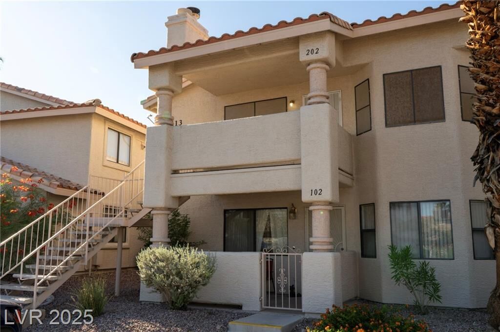 Property Photo:  1113 Sulphur Springs Lane 202  NV 89128 