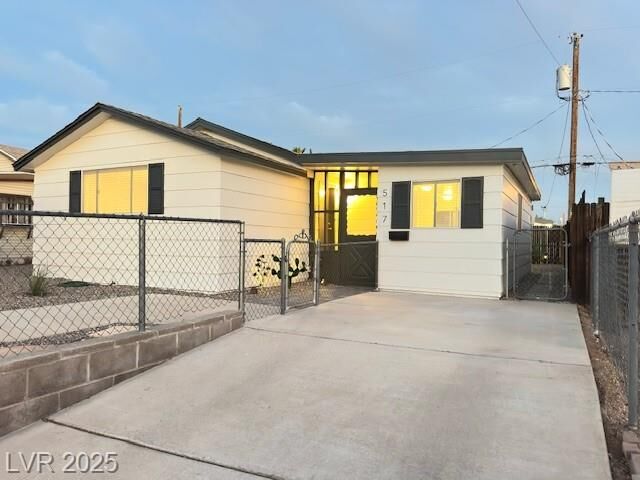 Property Photo: 517 Hopi Place NV 89005