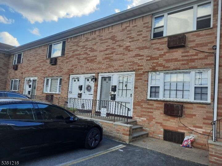 432 Trenton Ave 14A  Paterson City NJ 07503 photo
