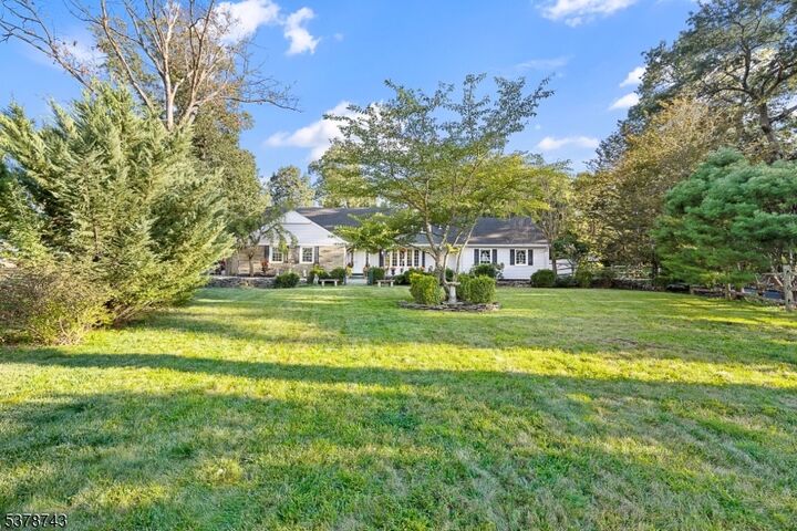 Property Photo: 414 Roberts Ln NJ 07076