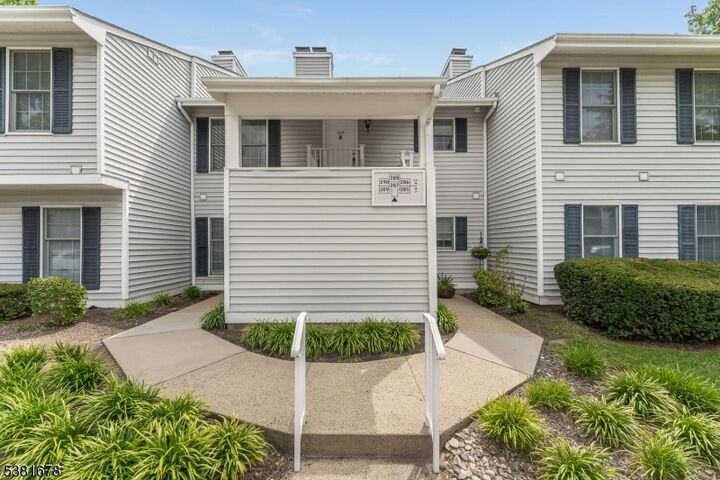 288 Kingbird Court  Readington Twp. NJ 08887 photo