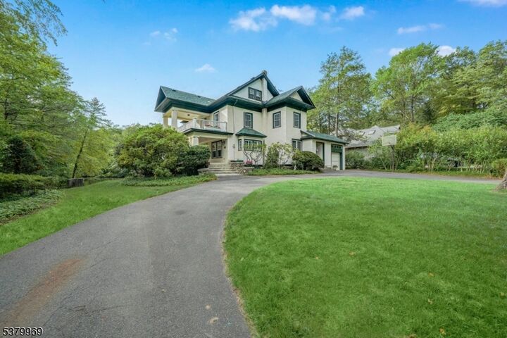 Property Photo:  12 Overlook Road  NJ 07046 