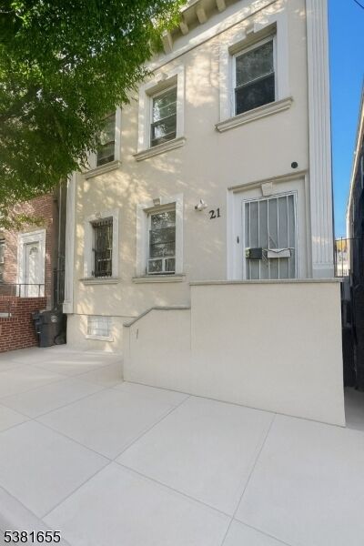 Property Photo:  21 Tillinghast St 2  NJ 07108 