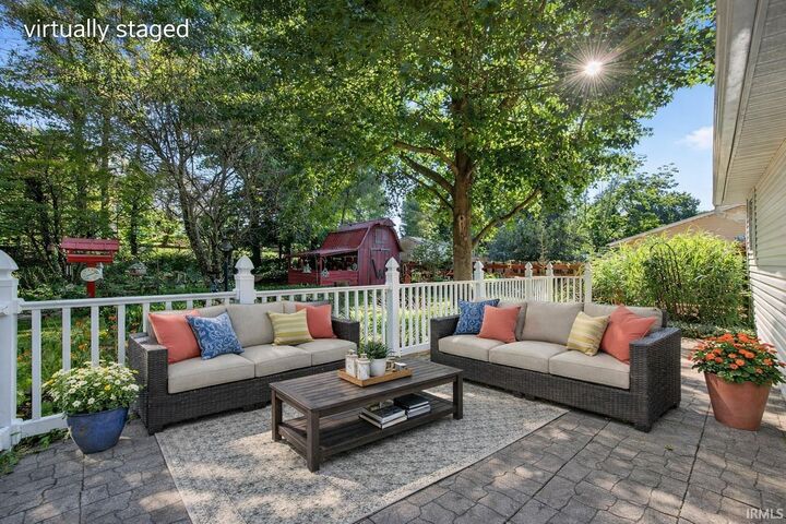 Property Photo: 1620 E Cherry Lane IN 47401