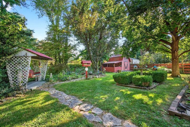 Property Photo: 1620 E Cherry Lane IN 47401