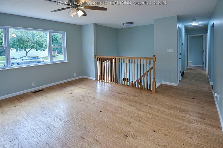 Property Photo: 5113 Hopewell Drive WV 25313
