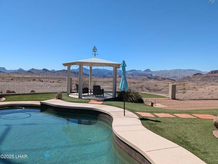 Property Photo: 3955 Mediterranean Ln Ln AZ 86406
