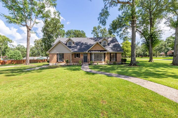 Property Photo: 1300 Shady Lane TX 75904