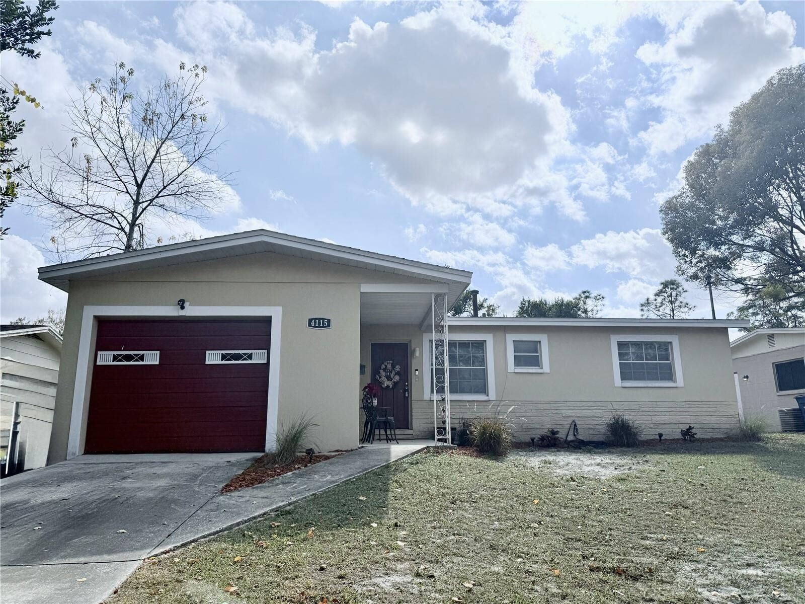 Property Photo:  4115 E Okara Road  FL 33617 