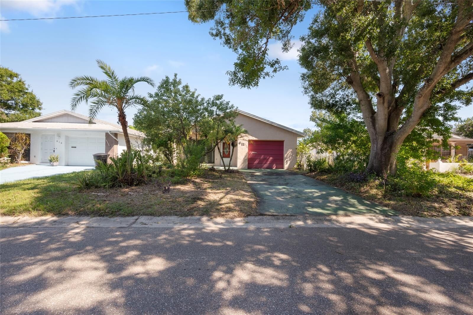 Property Photo:  611 49th Avenue N  FL 33703 