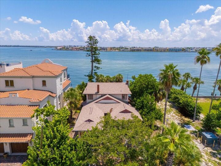Property Photo: 1401 Pass A Grille Way FL 33706