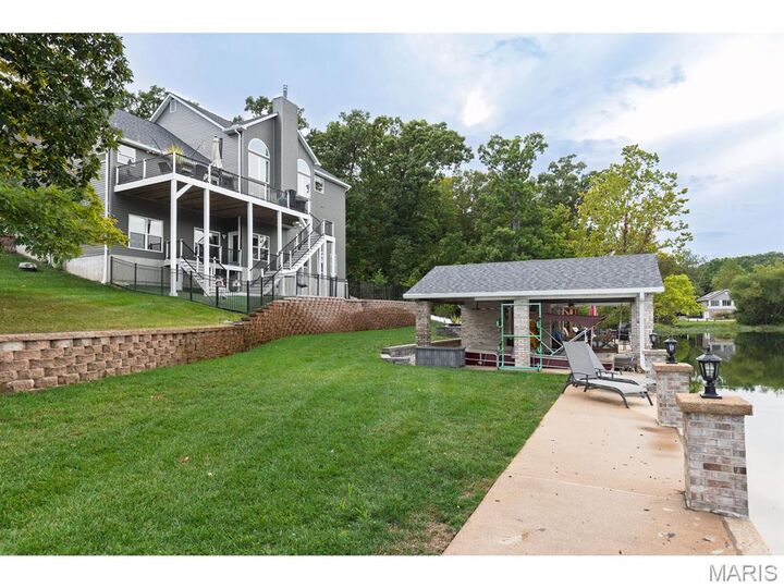 Property Photo:  10104 Lake Ridge Court  MO 63050 