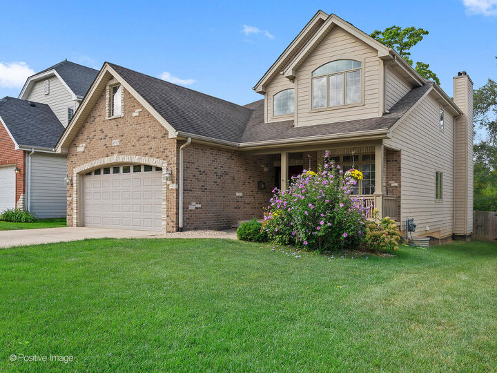 Property Photo:  4512 Wilson Avenue  IL 60515 