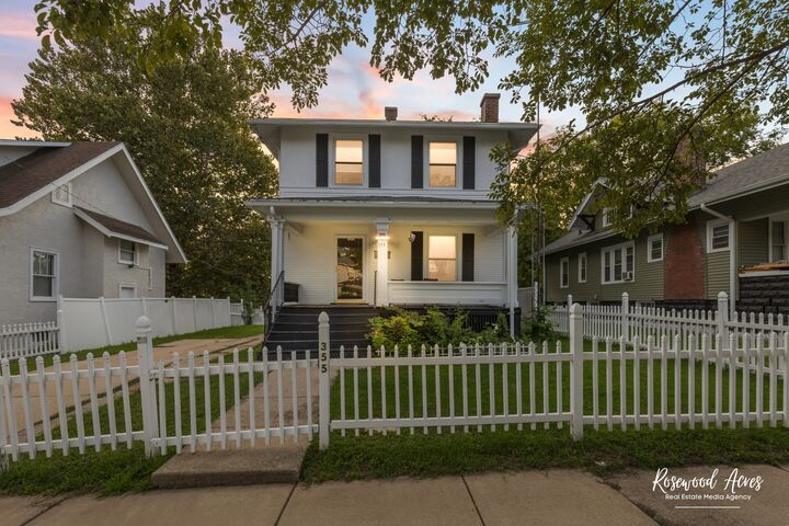 Property Photo:  355 S Myrtle Avenue  IL 60901