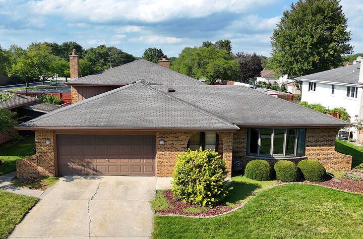 Property Photo: 7922 Sycamore Drive IL 60462