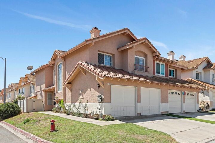 Property Photo: 1756 Promenade Circle CA 92083