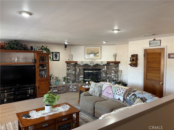 Property Photo: 1012 Gardenia Street CA 93436