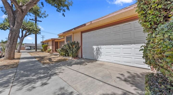Property Photo:  3805 Lugo Avenue  CA 90262 