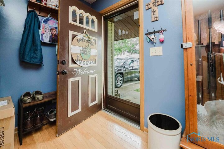 Property Photo:  1709 Eastview Drive  OH 45840 
