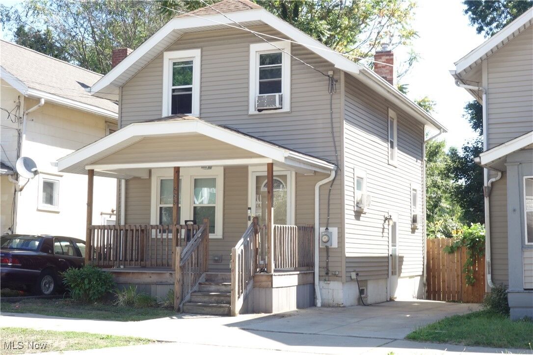 Property Photo:  685 Brown Street  OH 44311 