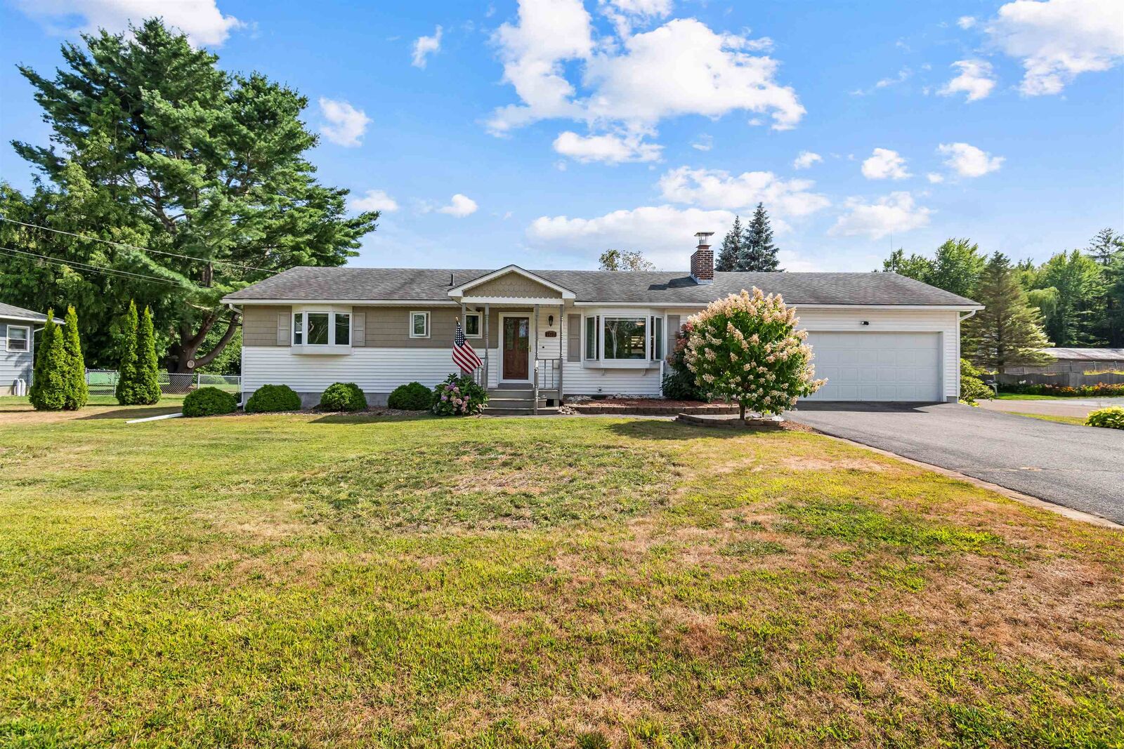 Property Photo: 1517 West Lakeshore Drive VT 05446