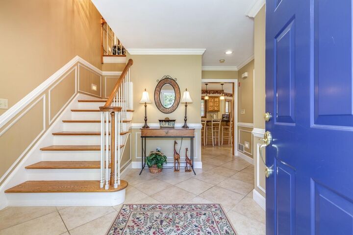 Property Photo: 10 Manasquan Circle NH 03053