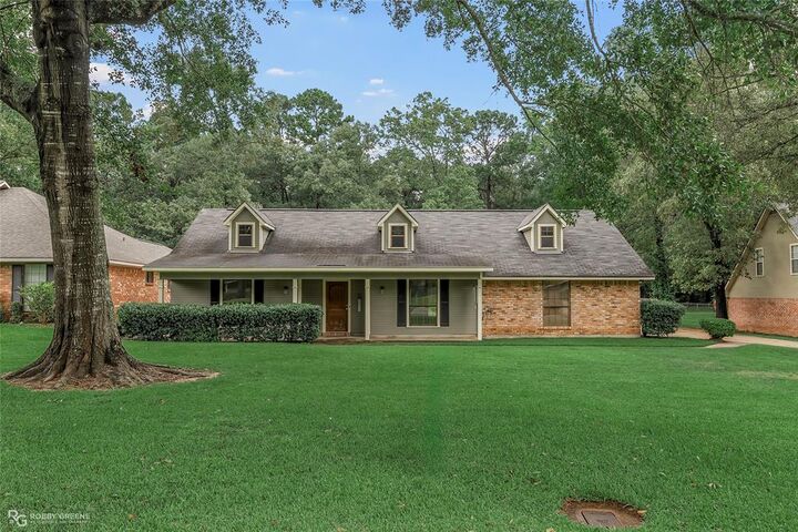 Property Photo:  5610 Kenilworth Circle  LA 71129 