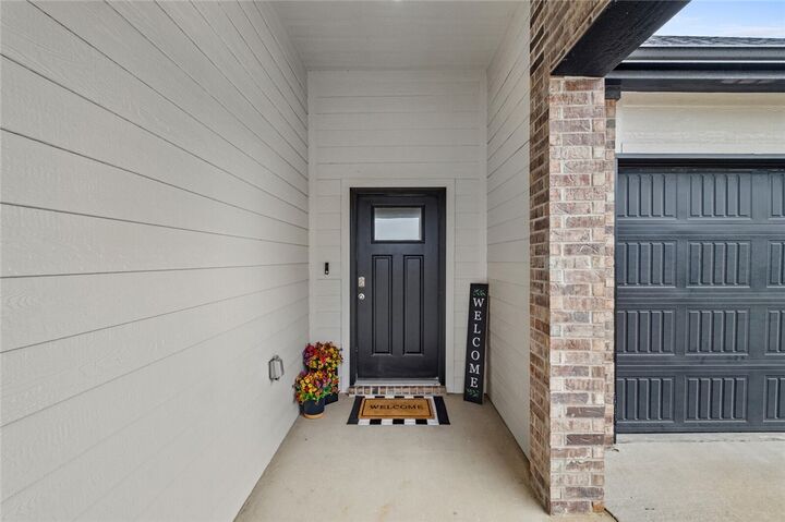Property Photo: 2105 Oliver Street AR 72751