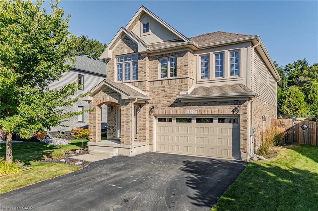 Property Photo: 245 Woodway Trail ON N3Y 0E1