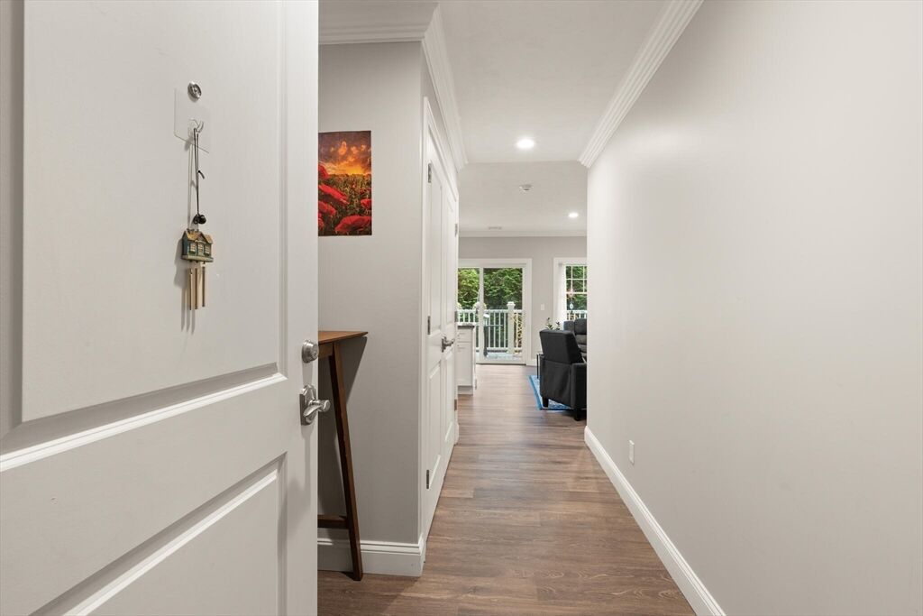 Property Photo:  181 South Franklin St. 102  MA 02343 