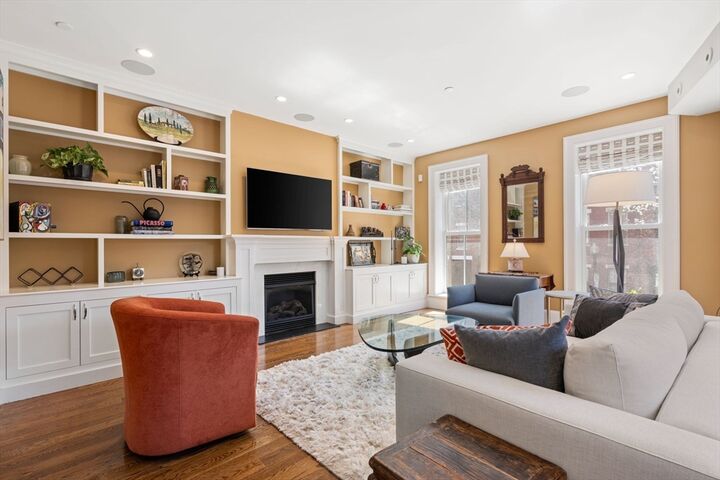 Property Photo:  251 Shawmut Avenue 1  MA 02118 