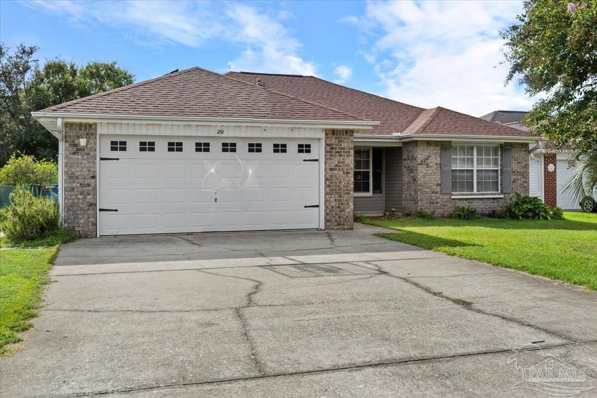 Property Photo:  2013 Shadow Lake Dr  FL 32563 