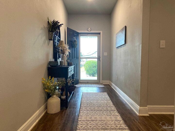 Property Photo: 7616 Burnside Loop FL 32526