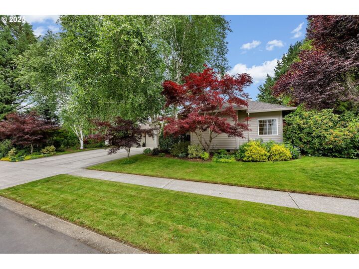 Property Photo: 4800 NE 140th Cir WA 98686