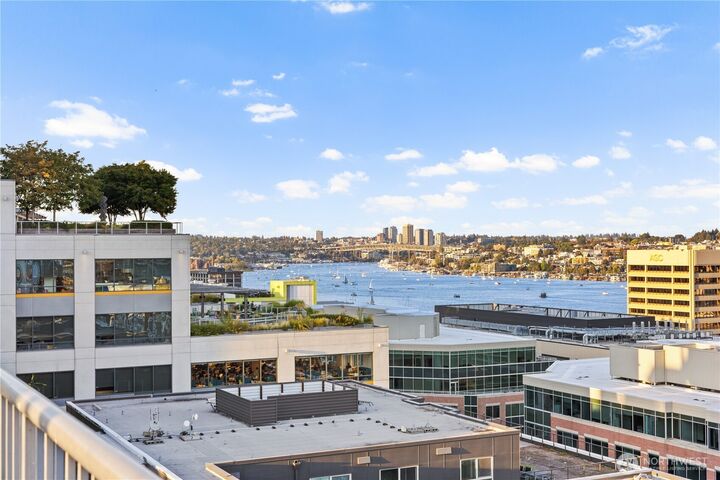 Property Photo: 1000 Aurora Avenue N N210 WA 98109