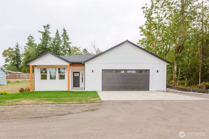 Property Photo:  7590 E Idaho Street  WA 98366 