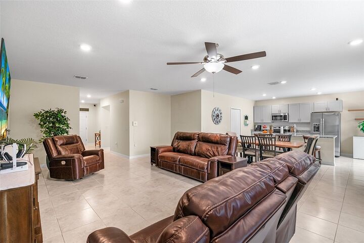 Property Photo: 8176 101st Court FL 32967