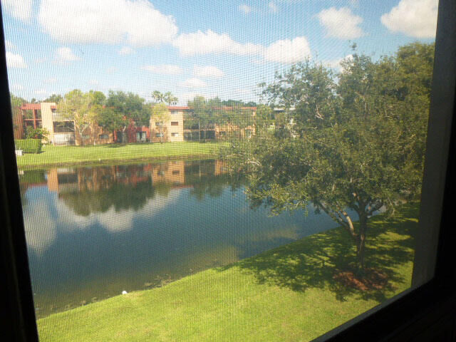 Property Photo: 5550 Witney Drive 308 FL 33484