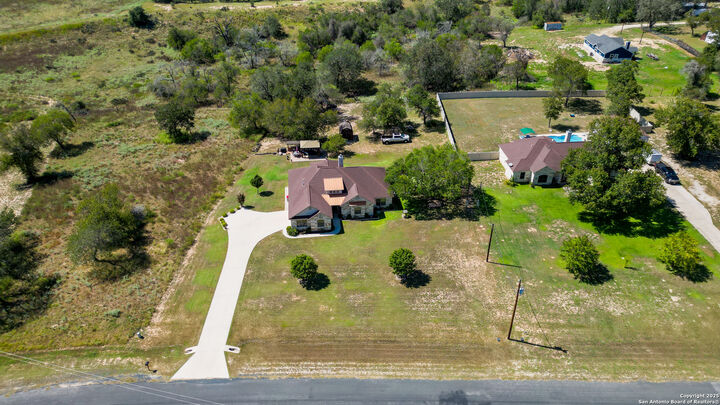 Property Photo: 121 Carrizo Ridge TX 78114