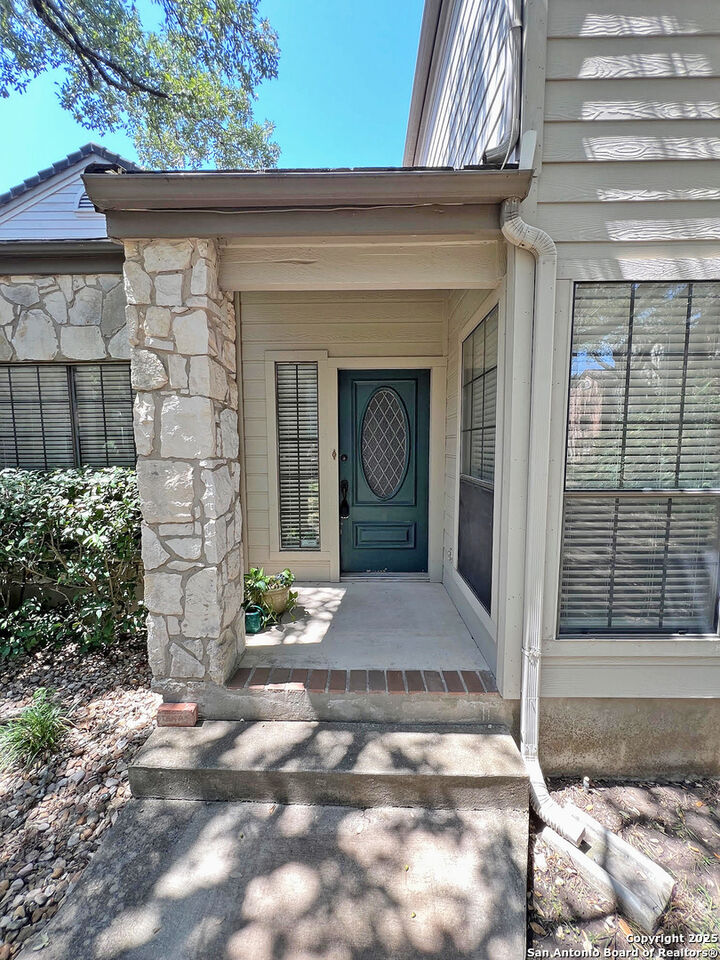 Property Photo: 17202 Vardon Way 2402 TX 78248