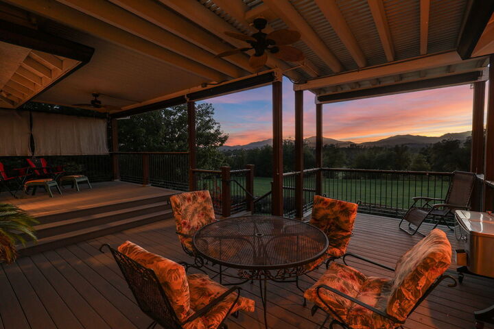 Property Photo: 6038 Gleneagles Court CA 96003