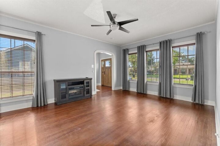 Property Photo:  1313 10th Street  LA 70601 