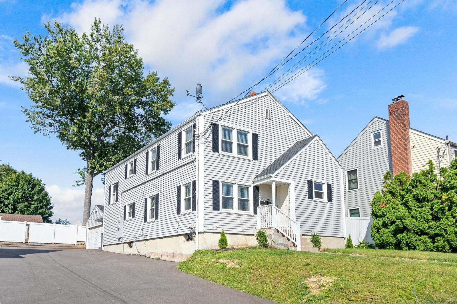 Property Photo: 385 Quaker Lane South CT 06119