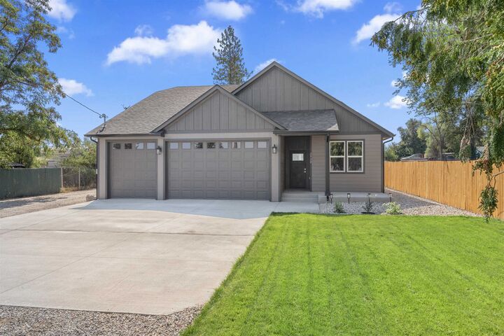 2920 E Lincoln Rd  Spokane WA 99217 photo