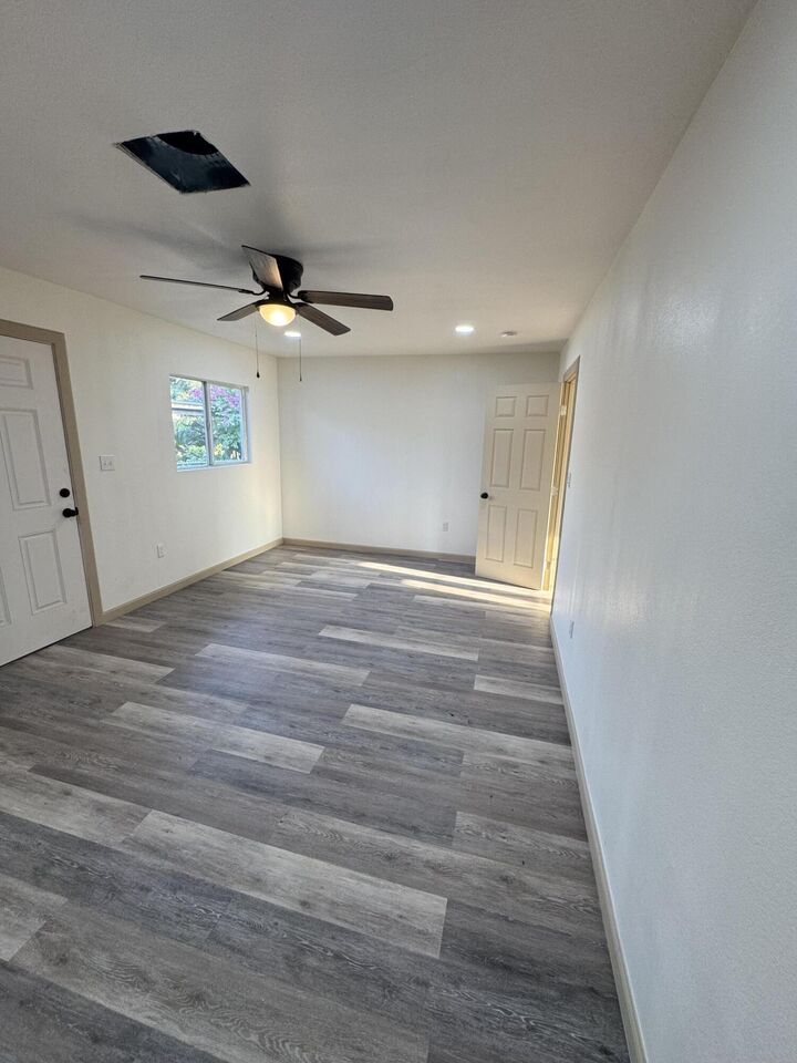 Property Photo: 694 S State Street CA 93219
