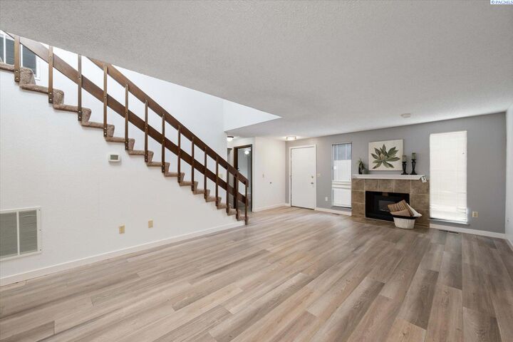 Property Photo:  2462 Mullet  WA 99354 